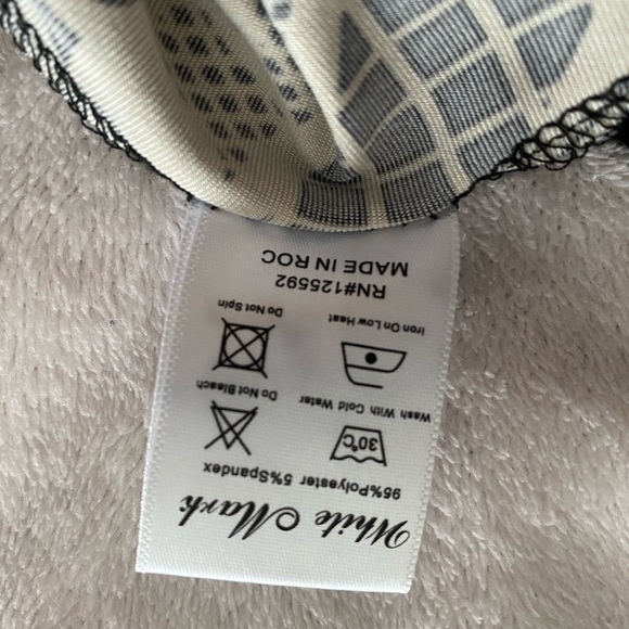 Black Print Dress Size Small NWOT - Picture 5 of 5